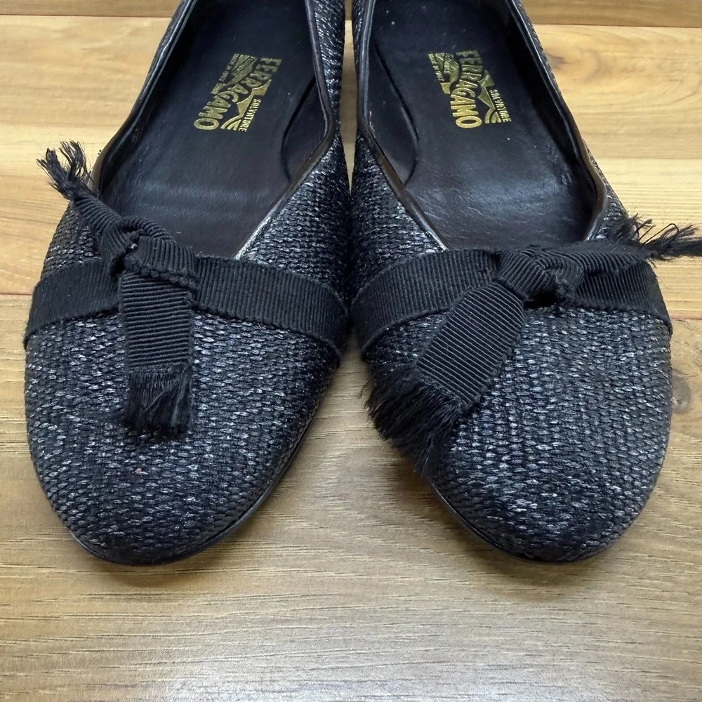 Salvatore Ferragamo Varina Raffia Woven Flats 10 B Womens Black Bow Slip On